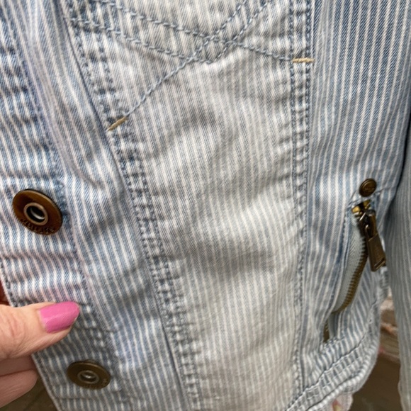 Jou Jou Stripped Zip Pocket Denim Jacket Size S - Picture 9 of 16